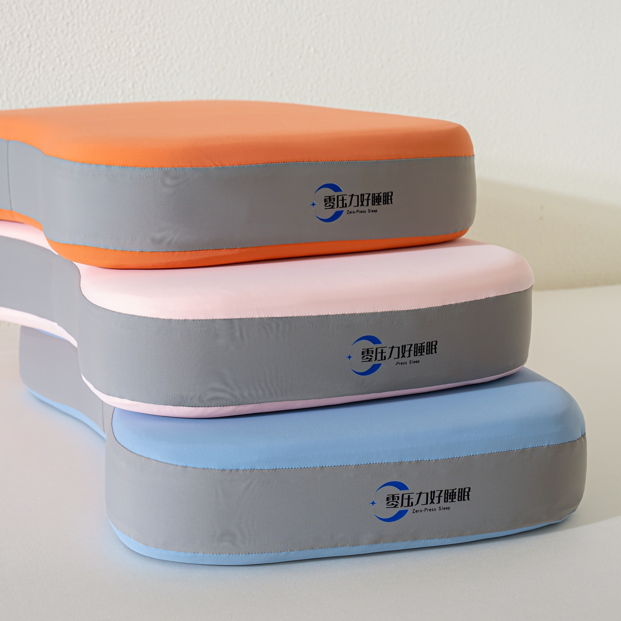 91家纺网 家纺一手货源 找家纺 （总）帛茗轩家居 2025新款炫彩月牙立体枕