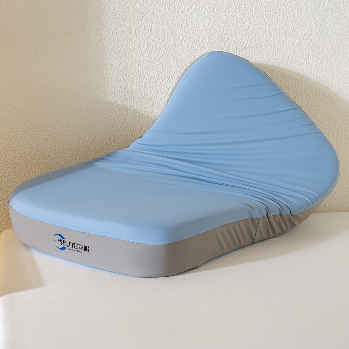 91家纺网 家纺一手货源 找家纺 （总）帛茗轩家居 2025新款炫彩月牙立体枕