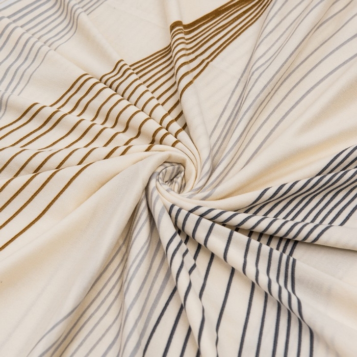 91家纺网 家纺一手货源 找家纺 兴妮雅家纺 2025新款冯赛英花边沙发套 幸运旋律