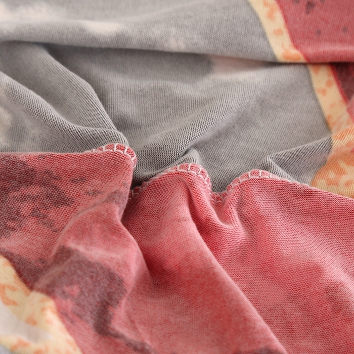 91家纺网 家纺一手货源 找家纺 兴妮雅家纺 2025新款三人沙发套 乐享生活红