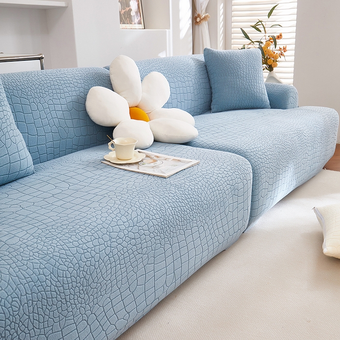 91家纺网 家纺一手货源 找家纺 （总）丝绮鹿 2025新款雕花绒水立方沙发套松紧款（直排图）