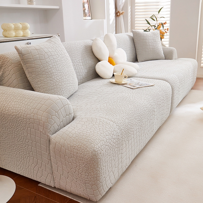 91家纺网 家纺一手货源 找家纺 丝绮鹿 2025新款雕花绒水立方沙发套松紧款（直排图） 浅灰