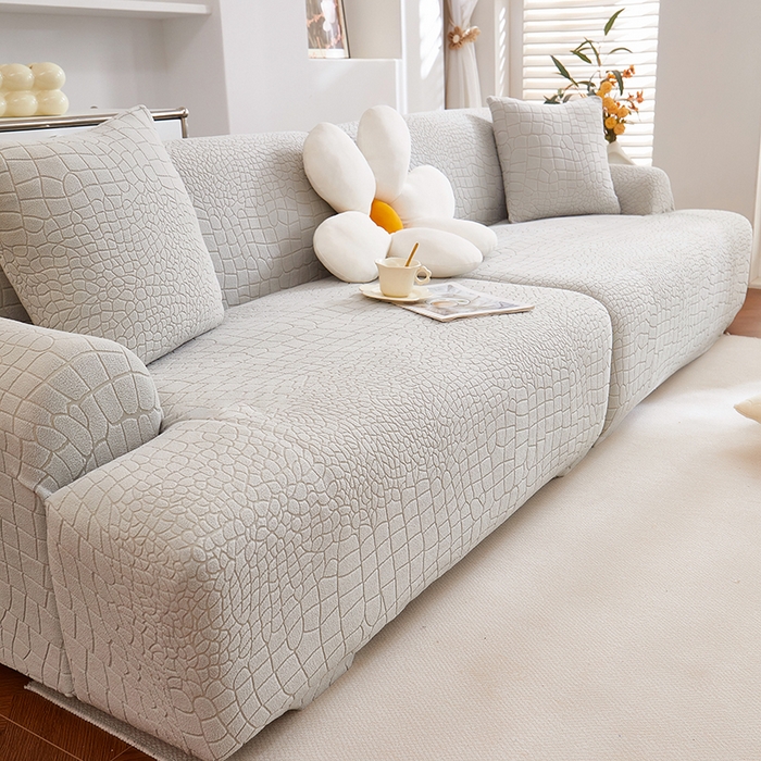 91家纺网 家纺一手货源 找家纺 丝绮鹿 2025新款雕花绒水立方沙发套松紧款（直排图） 浅灰