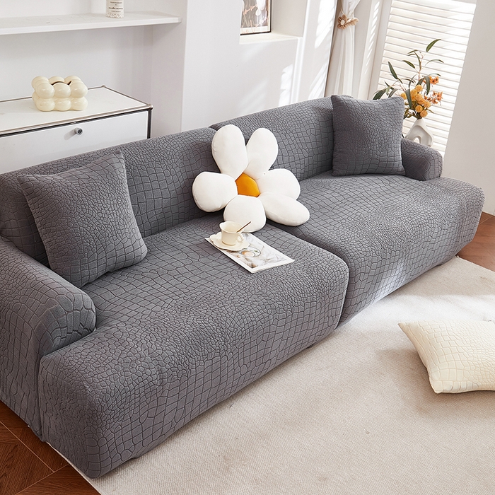 91家纺网 家纺一手货源 找家纺 丝绮鹿 2025新款雕花绒水立方沙发套松紧款（直排图） 深灰