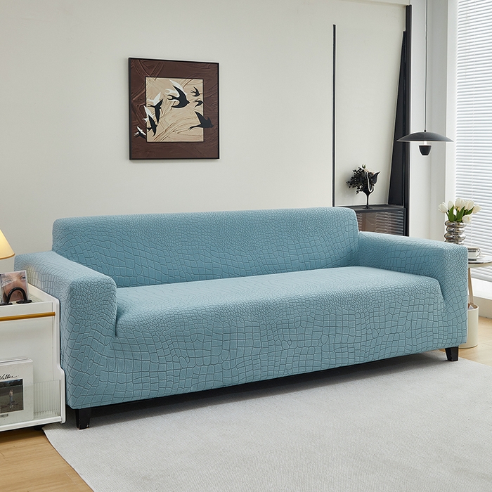 91家纺网 家纺一手货源 找家纺 （总）丝绮鹿 2025新款雕花绒水立方沙发套松紧款（三人图）