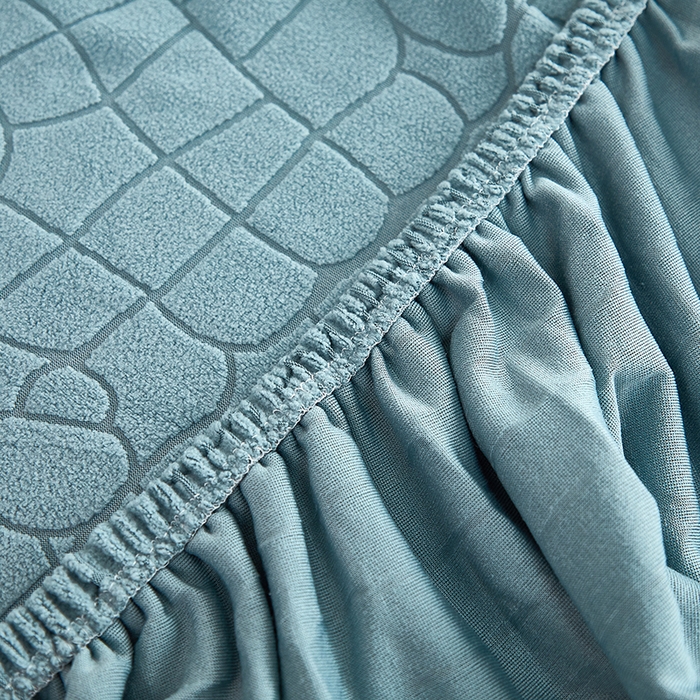 91家纺网 家纺一手货源 找家纺 （总）丝绮鹿 2025新款雕花绒水立方沙发套松紧款（三人图）