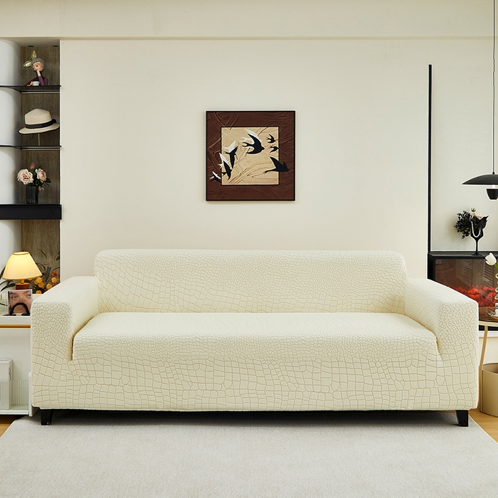 91家纺网 家纺一手货源 找家纺 丝绮鹿 2025新款雕花绒水立方沙发套松紧款（三人图） 米白