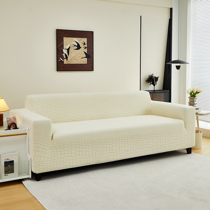 91家纺网 家纺一手货源 找家纺 丝绮鹿 2025新款雕花绒水立方沙发套松紧款（三人图） 米白