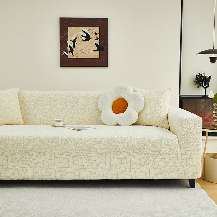 91家纺网 家纺一手货源 找家纺 丝绮鹿 2025新款雕花绒水立方沙发套松紧款（三人图） 米白