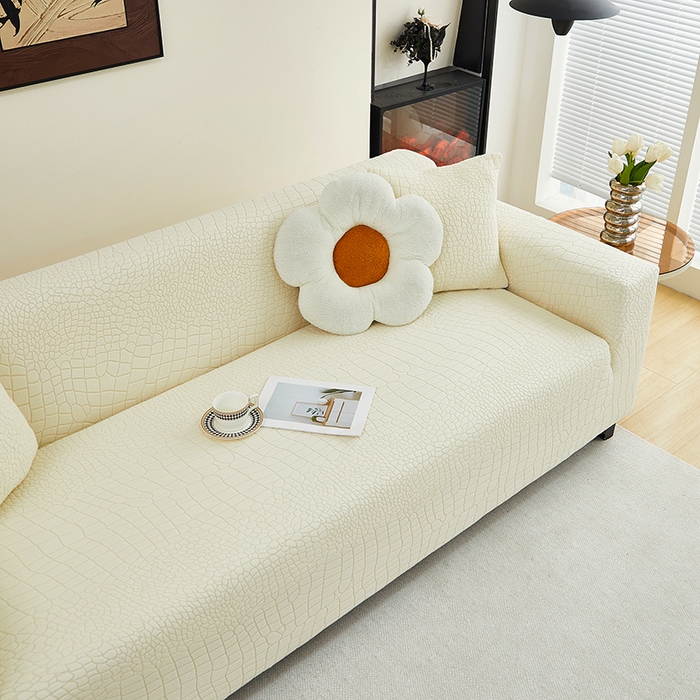 91家纺网 家纺一手货源 找家纺 丝绮鹿 2025新款雕花绒水立方沙发套松紧款（三人图） 米白