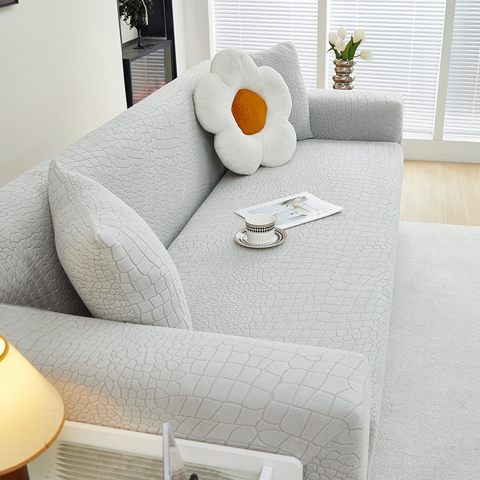91家纺网 家纺一手货源 找家纺 丝绮鹿 2025新款雕花绒水立方沙发套松紧款（三人图） 浅灰