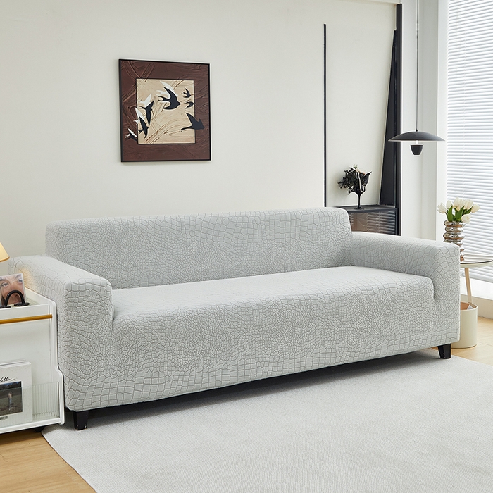 91家纺网 家纺一手货源 找家纺 丝绮鹿 2025新款雕花绒水立方沙发套松紧款（三人图） 浅灰