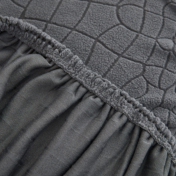 91家纺网 家纺一手货源 找家纺 丝绮鹿 2025新款雕花绒水立方沙发套松紧款（三人图） 深灰