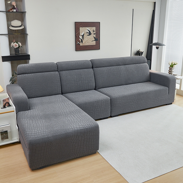 91家纺网 家纺一手货源 找家纺 丝绮鹿 2025新款雕花绒水立方沙发套松紧款（贵妃图） 深灰