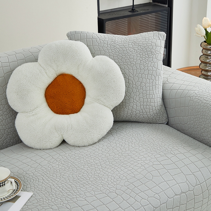 91家纺网 家纺一手货源 找家纺 丝绮鹿 2025新款雕花绒水立方沙发套裙边款（三人图） 浅灰