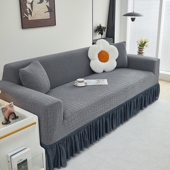 91家纺网 家纺一手货源 找家纺 丝绮鹿 2025新款雕花绒水立方沙发套裙边款（三人图） 深灰