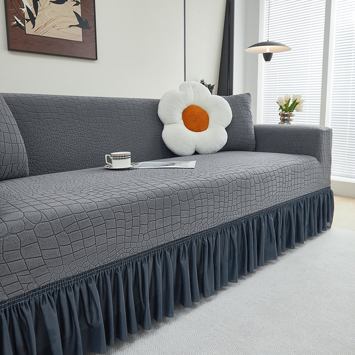 91家纺网 家纺一手货源 找家纺 丝绮鹿 2025新款雕花绒水立方沙发套裙边款（三人图） 深灰