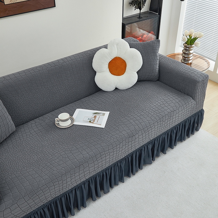 91家纺网 家纺一手货源 找家纺 丝绮鹿 2025新款雕花绒水立方沙发套裙边款（三人图） 深灰