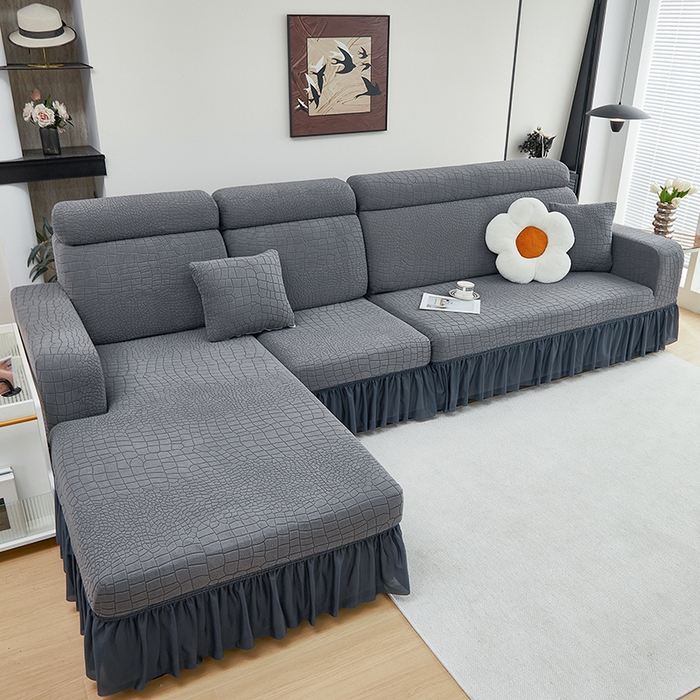 91家纺网 家纺一手货源 找家纺 丝绮鹿 2025新款雕花绒水立方沙发套裙边款（贵妃图） 深灰