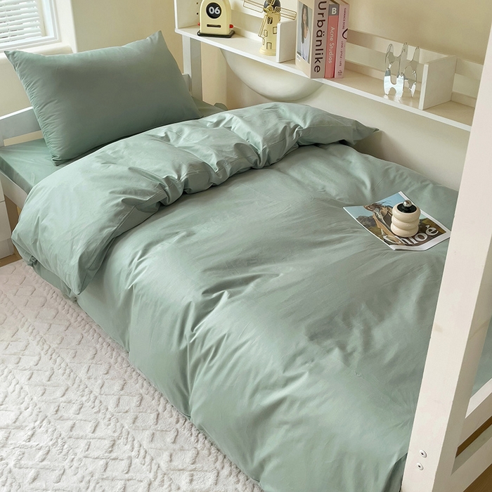 91家纺网 家纺一手货源 找家纺 泽西家纺+V17798841158发大图 2025新款A类全棉简约风大学生宿舍双拼纯色纯棉三件套 豆绿