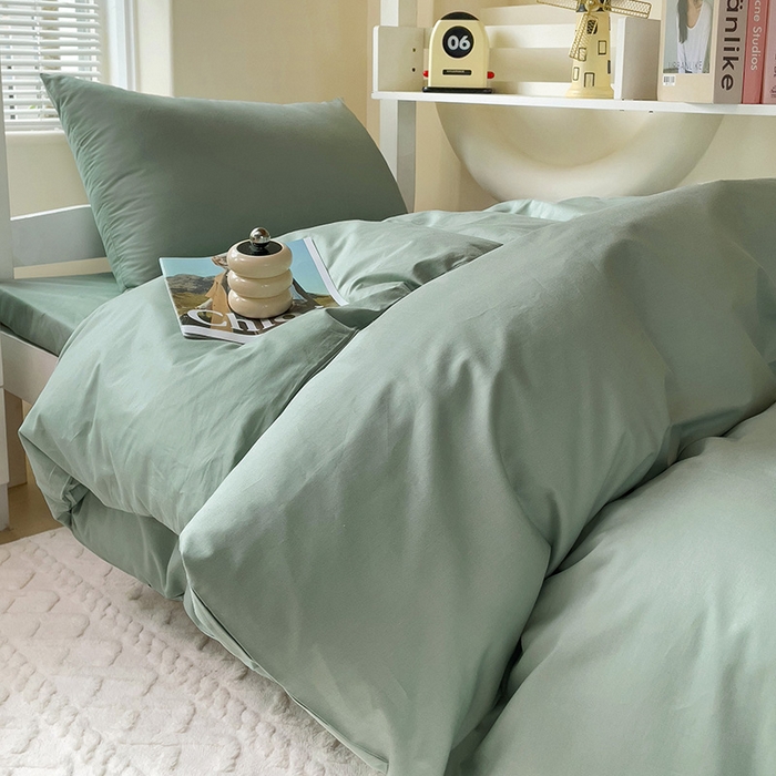 91家纺网 家纺一手货源 找家纺 泽西家纺+V17798841158发大图 2025新款A类全棉简约风大学生宿舍双拼纯色纯棉三件套 豆绿