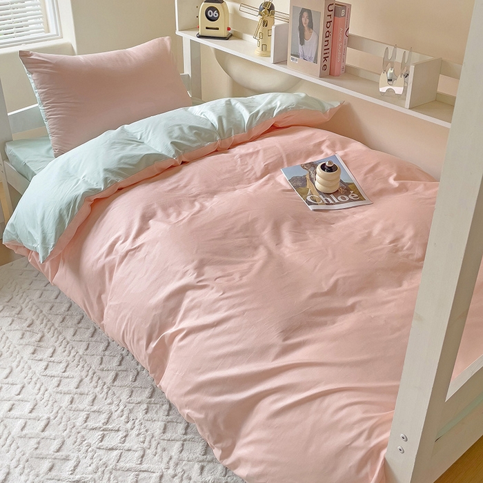 91家纺网 家纺一手货源 找家纺 泽西家纺+V17798841158发大图 2025新款A类全棉简约风大学生宿舍双拼纯色纯棉三件套 粉+浅绿