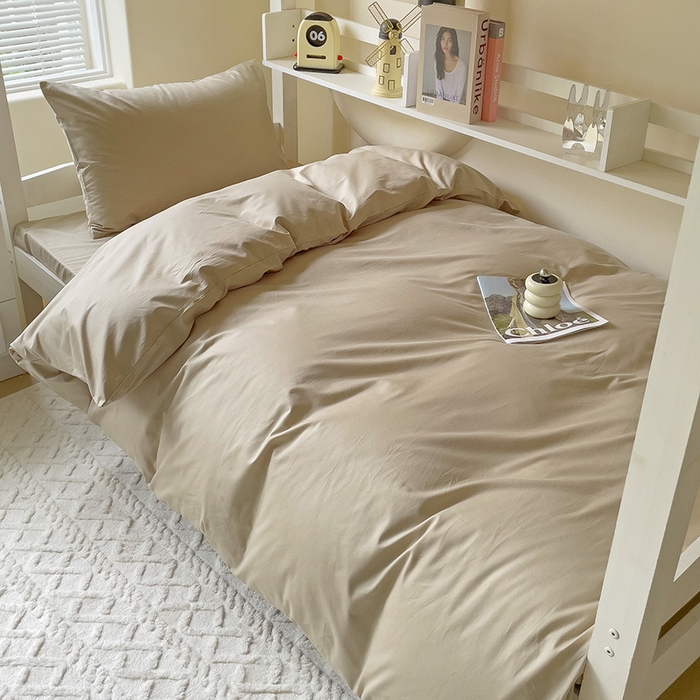 91家纺网 家纺一手货源 找家纺 泽西家纺+V17798841158发大图 2025新款A类全棉简约风大学生宿舍双拼纯色纯棉三件套 卡其