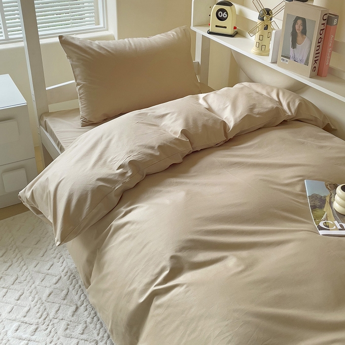 91家纺网 家纺一手货源 找家纺 泽西家纺+V17798841158发大图 2025新款A类全棉简约风大学生宿舍双拼纯色纯棉三件套 卡其