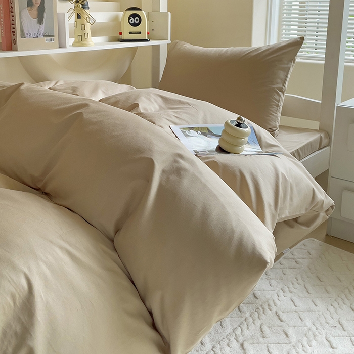 91家纺网 家纺一手货源 找家纺 泽西家纺+V17798841158发大图 2025新款A类全棉简约风大学生宿舍双拼纯色纯棉三件套 卡其