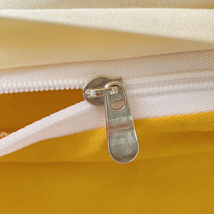 91家纺网 家纺一手货源 找家纺 泽西家纺+V17798841158发大图 2025新款A类全棉简约风大学生宿舍双拼纯色纯棉三件套 米黄+亮黄