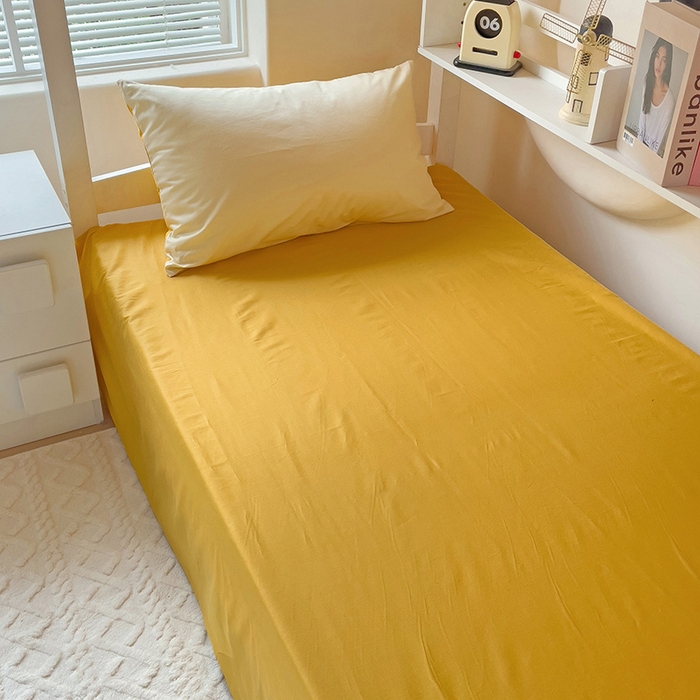 91家纺网 家纺一手货源 找家纺 泽西家纺+V17798841158发大图 2025新款A类全棉简约风大学生宿舍双拼纯色纯棉三件套 米黄+亮黄