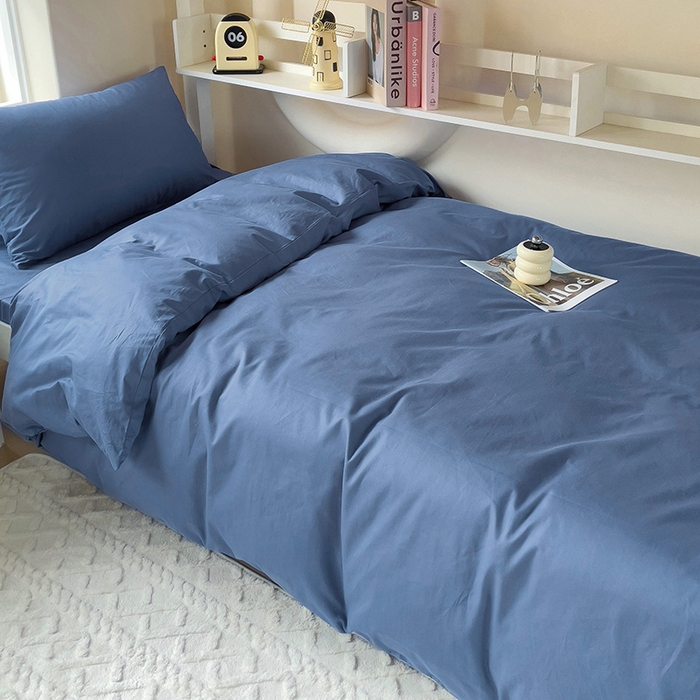 91家纺网 家纺一手货源 找家纺 泽西家纺+V17798841158发大图 2025新款A类全棉简约风大学生宿舍双拼纯色纯棉三件套 牛仔蓝