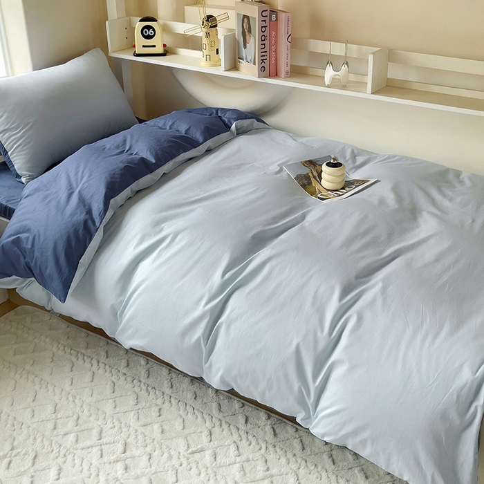 91家纺网 家纺一手货源 找家纺 泽西家纺+V17798841158发大图 2025新款A类全棉简约风大学生宿舍双拼纯色纯棉三件套 浅蓝+深蓝