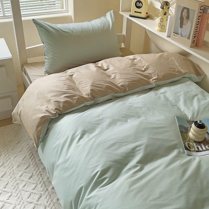 91家纺网 家纺一手货源 找家纺 泽西家纺+V17798841158发大图 2025新款A类全棉简约风大学生宿舍双拼纯色纯棉三件套 浅绿+卡其