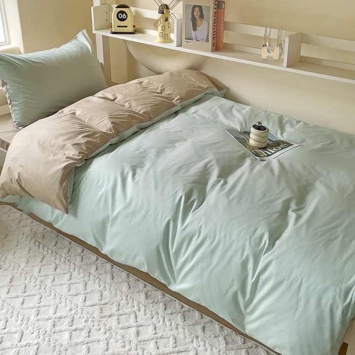 91家纺网 家纺一手货源 找家纺 泽西家纺+V17798841158发大图 2025新款A类全棉简约风大学生宿舍双拼纯色纯棉三件套 浅绿+卡其