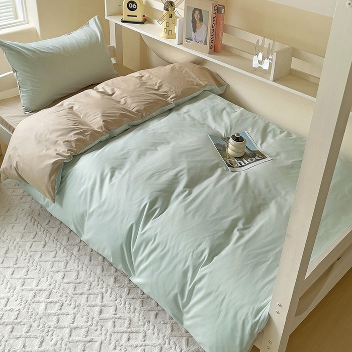 91家纺网 家纺一手货源 找家纺 泽西家纺+V17798841158发大图 2025新款A类全棉简约风大学生宿舍双拼纯色纯棉三件套 浅绿+卡其