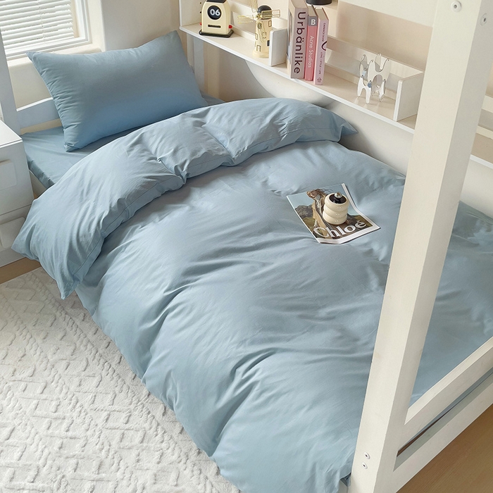 91家纺网 家纺一手货源 找家纺 泽西家纺+V17798841158发大图 2025新款A类全棉简约风大学生宿舍双拼纯色纯棉三件套 雾蓝