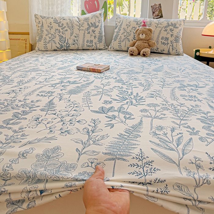 91家纺网 家纺一手货源 找家纺 朵朵家纺  2025新款超柔水洗棉印花单床笠 恋爱季节