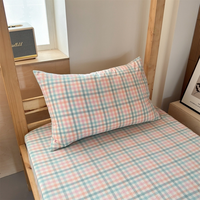 91家纺网 家纺一手货源 找家纺 北欧良品 2025新款色织水洗棉学生单品床笠+床单 纯棉-冰淇淋格