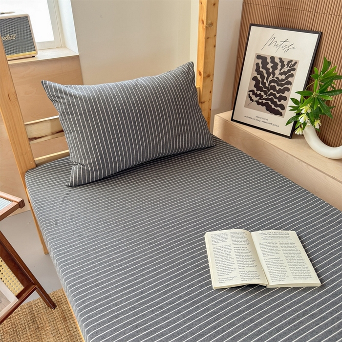 91家纺网 家纺一手货源 找家纺 北欧良品 2025新款色织水洗棉学生单品床笠+床单 纯棉-灰细条