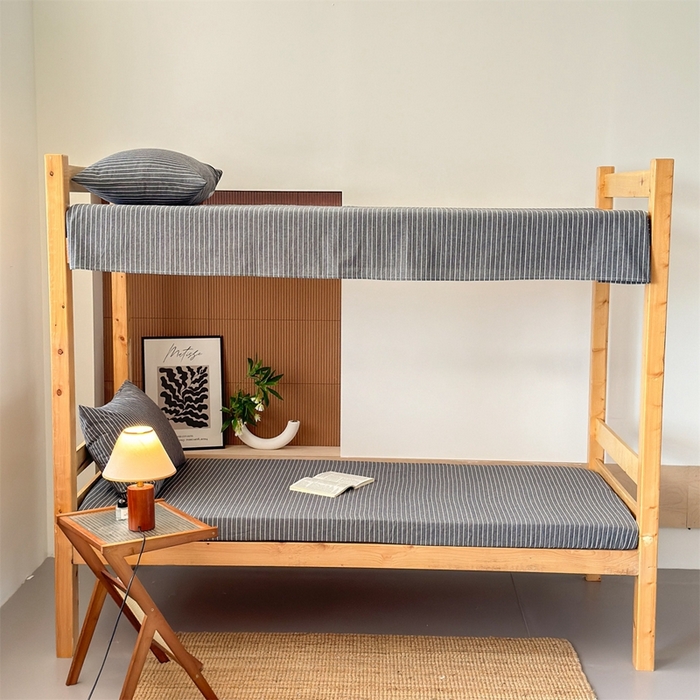 91家纺网 家纺一手货源 找家纺 北欧良品 2025新款色织水洗棉学生单品床笠+床单 纯棉-灰细条