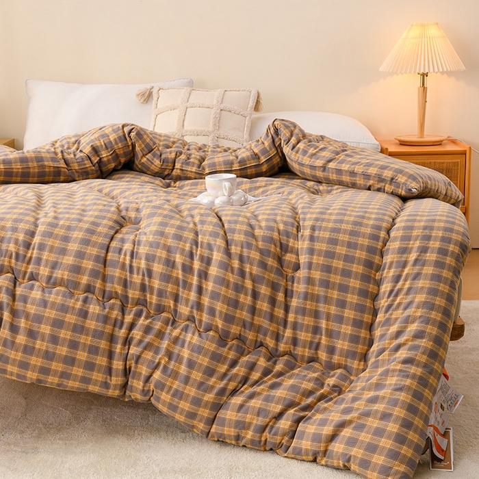 91家纺网 家纺一手货源 找家纺 易展2025新款无印水洗棉格子大豆冬被 深橙格