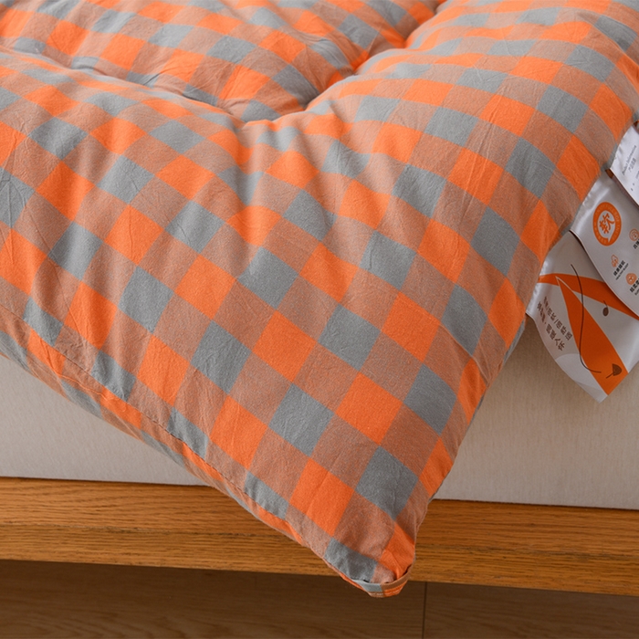 91家纺网 家纺一手货源 找家纺 易展2025新款无印水洗棉格子大豆冬被 浅格橙