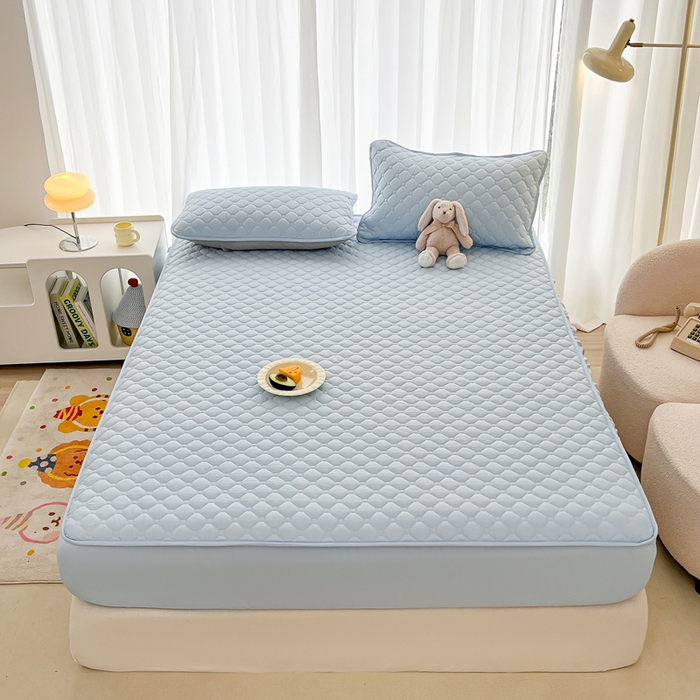 91家纺网 家纺一手货源 找家纺 欧邦 2025新款四季款纯色水洗棉夹棉床笠床垫保护罩 磨毛方格-天蓝