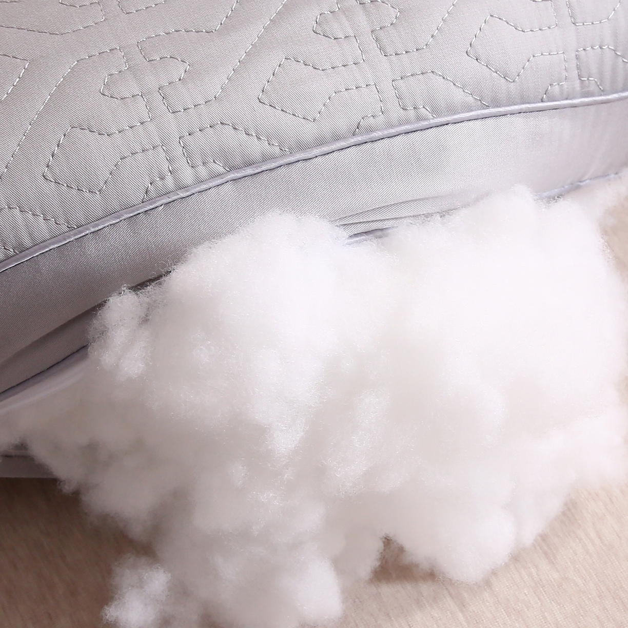 91家纺网 家纺一手货源 找家纺 （总）珍贝家纺 2025新款枕芯护颈枕头高端大红婚庆枕芯家用轻奢枕头