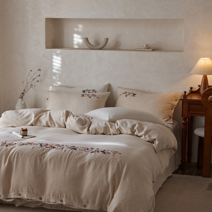 91家纺网 家纺一手货源 找家纺 安莱生活 2025新款手工绣鲁绣天丝麻高端四件套 绣春归-麻本