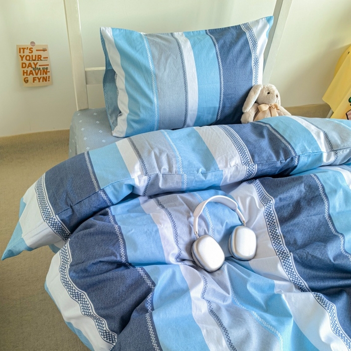 91家纺网 家纺一手货源 找家纺 锦彩家居 2025新款正宗13372全棉学生三件套全棉印花学生宿舍上下铺三件套（量大可定制价格可谈）提供买家秀 莫拉条纹