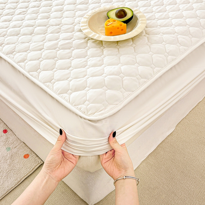 91家纺网 家纺一手货源 找家纺 欧邦 2025新款四季款纯色水洗棉夹棉床笠床垫保护罩 磨毛方格-白色