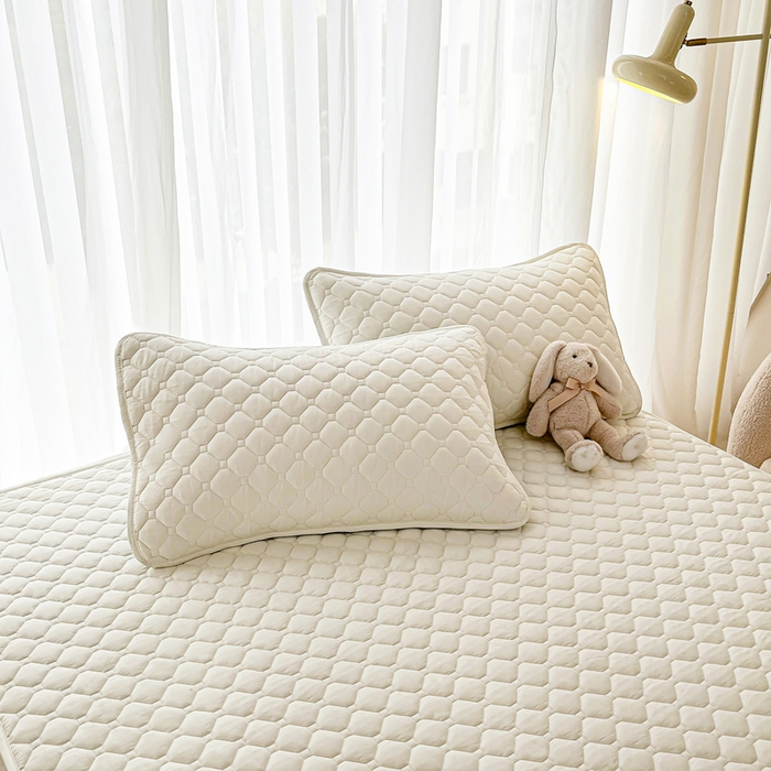 91家纺网 家纺一手货源 找家纺 欧邦 2025新款四季款纯色水洗棉夹棉床笠床垫保护罩 磨毛方格-白色