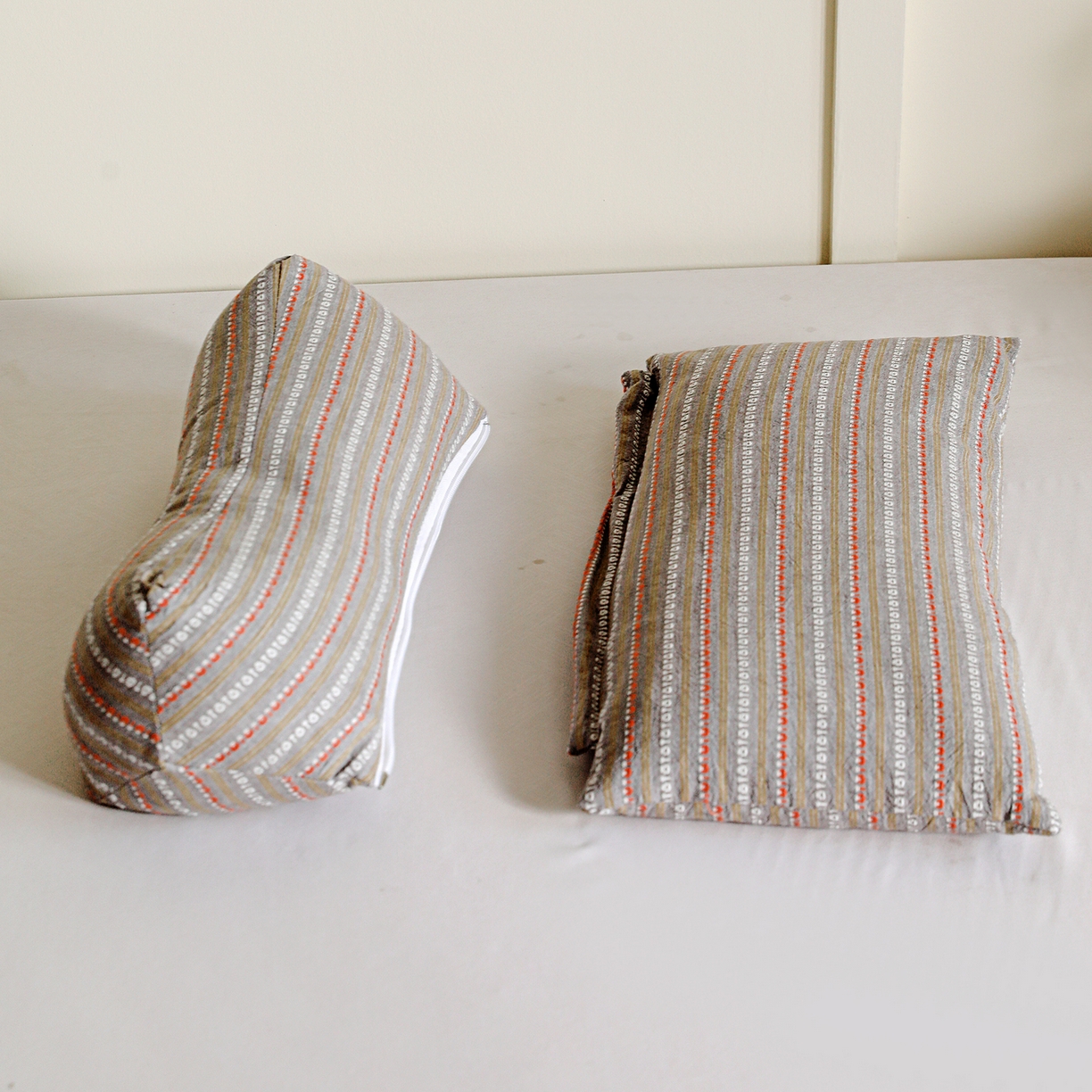 91家纺网 家纺一手货源 找家纺 （总）金牛枕芯 2025春夏新款三角牵引组合荞麦枕印花款枕头枕芯